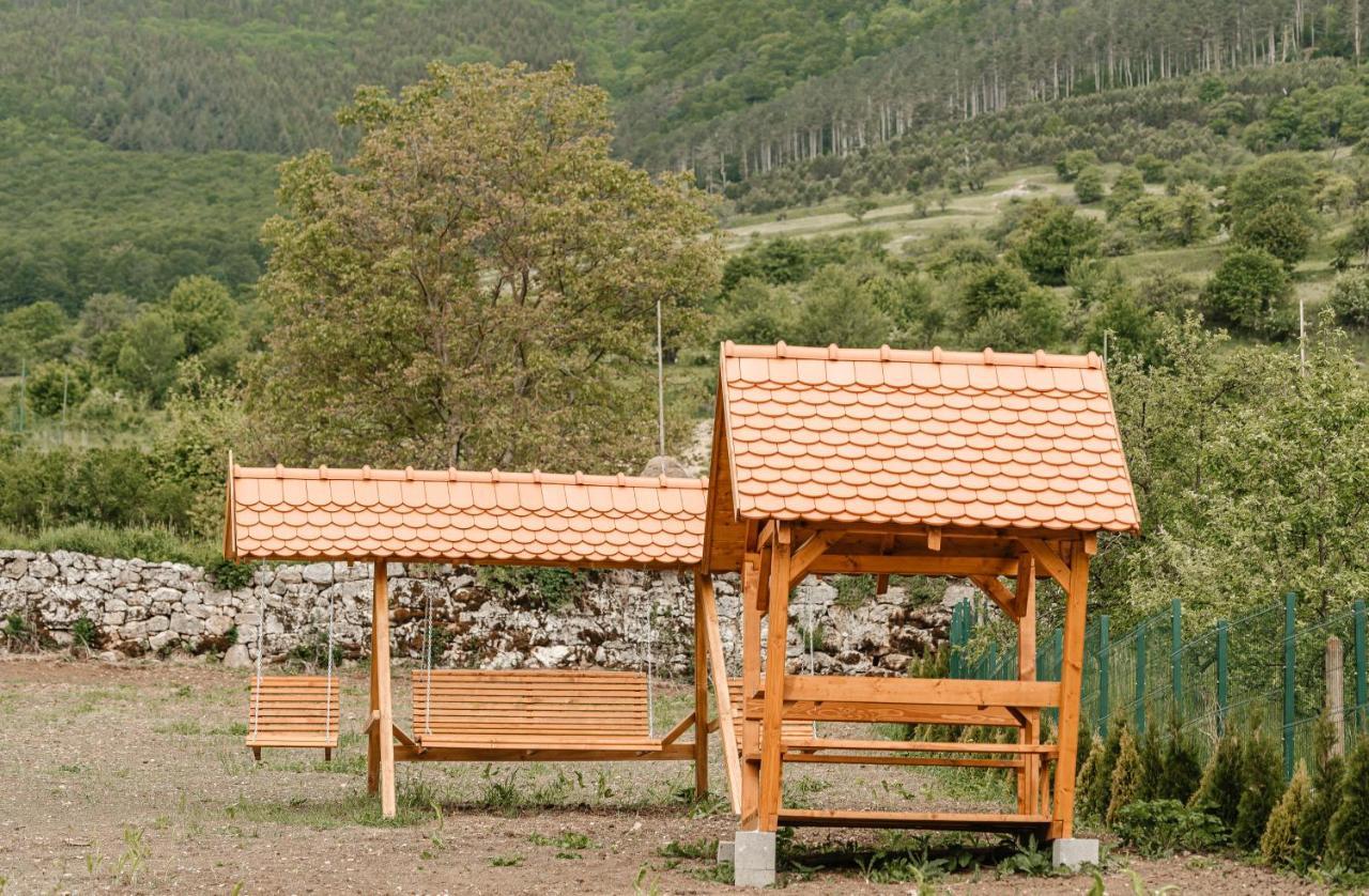 Casa Botar Vendeghaz Bed & Breakfast Rimetea Exterior foto