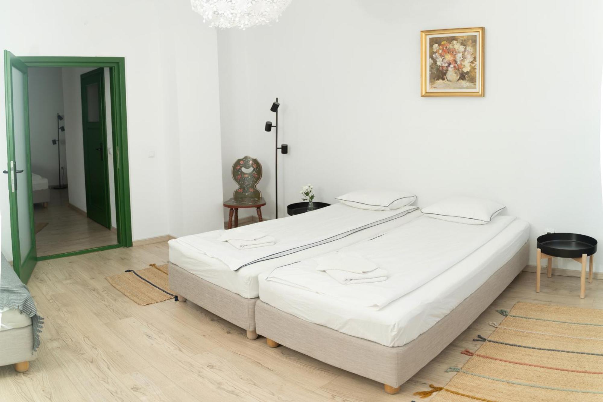 Casa Botar Vendeghaz Bed & Breakfast Rimetea Exterior foto