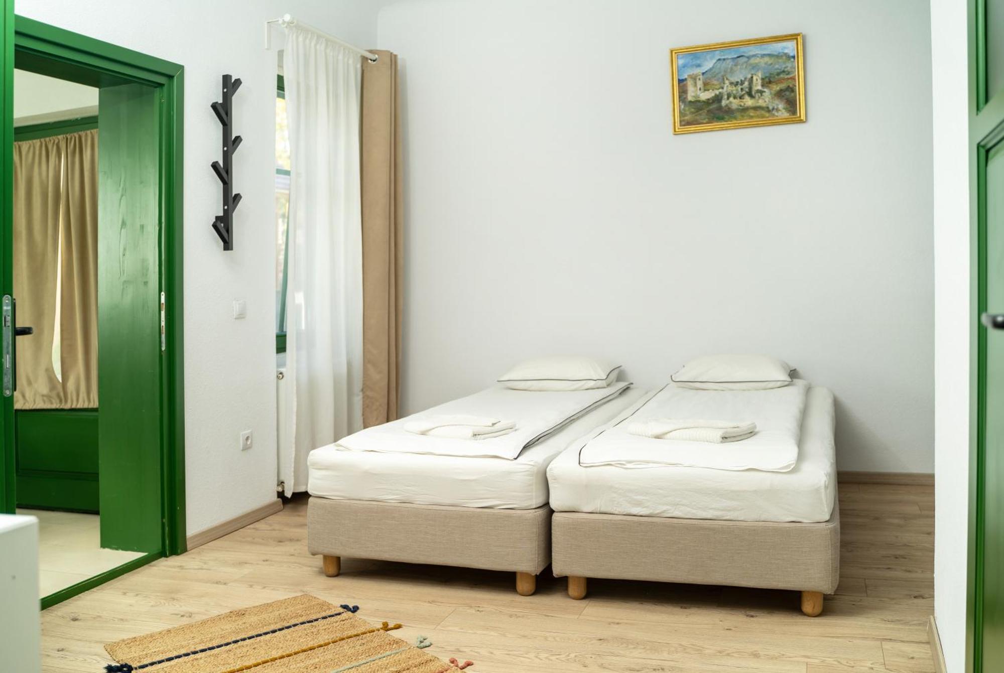 Casa Botar Vendeghaz Bed & Breakfast Rimetea Exterior foto