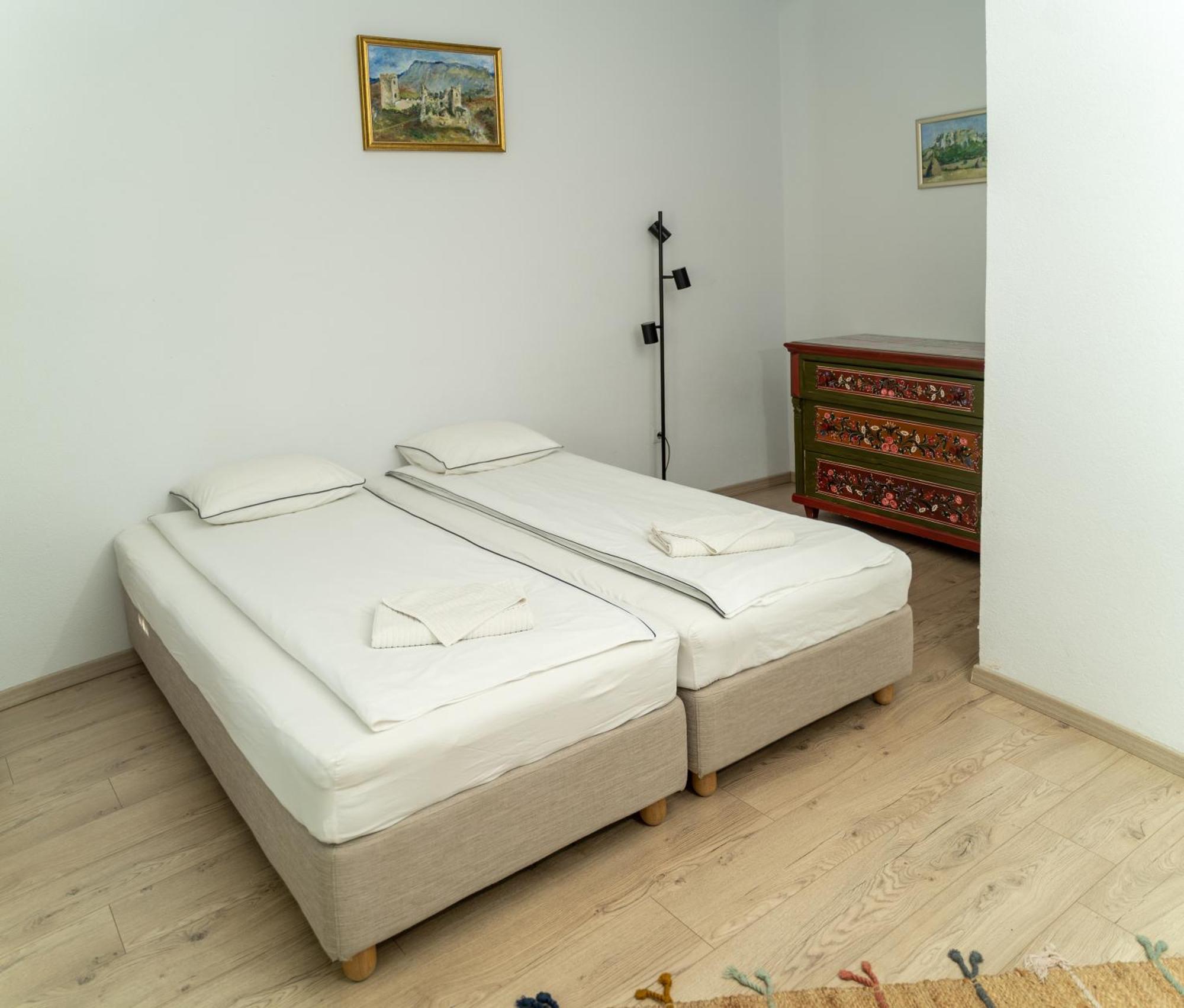 Casa Botar Vendeghaz Bed & Breakfast Rimetea Exterior foto